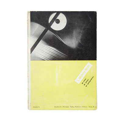 Lot 259 - PHOTOBOOK MOHOLY-NAGY, LASZLO. 60 Fotos....