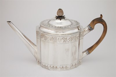 Lot 468 - George III Sterling Silver Teapot Robert...