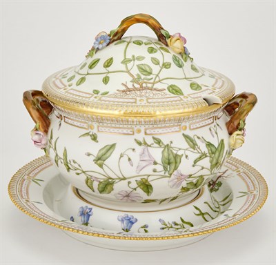 Lot 420 - Royal Copenhagen Flora Danica Porcelain Tureen...